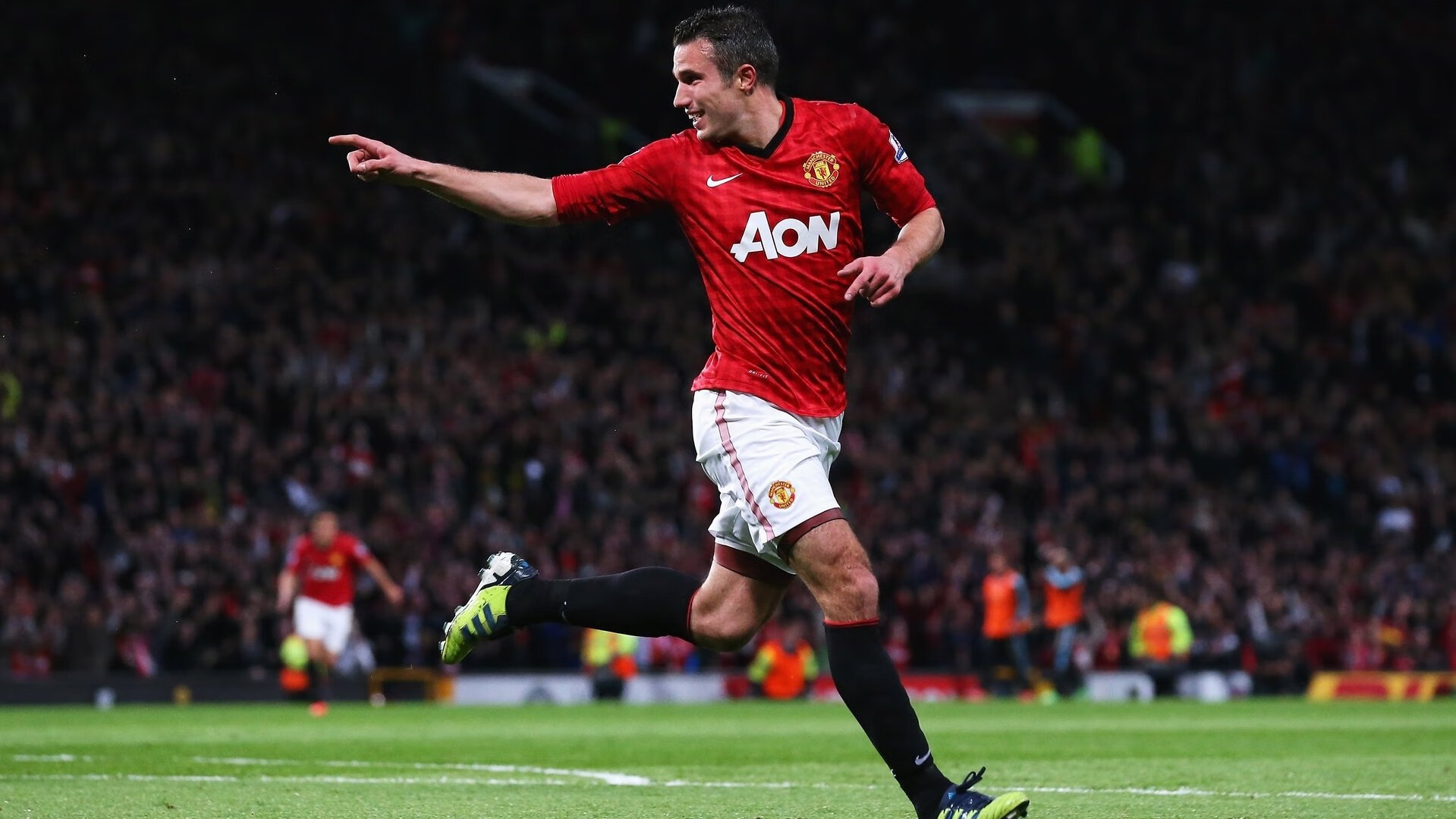 欧洲足坛变天夜!21岁天才摧毁AC米兰,亿元身价巨星黯然失色